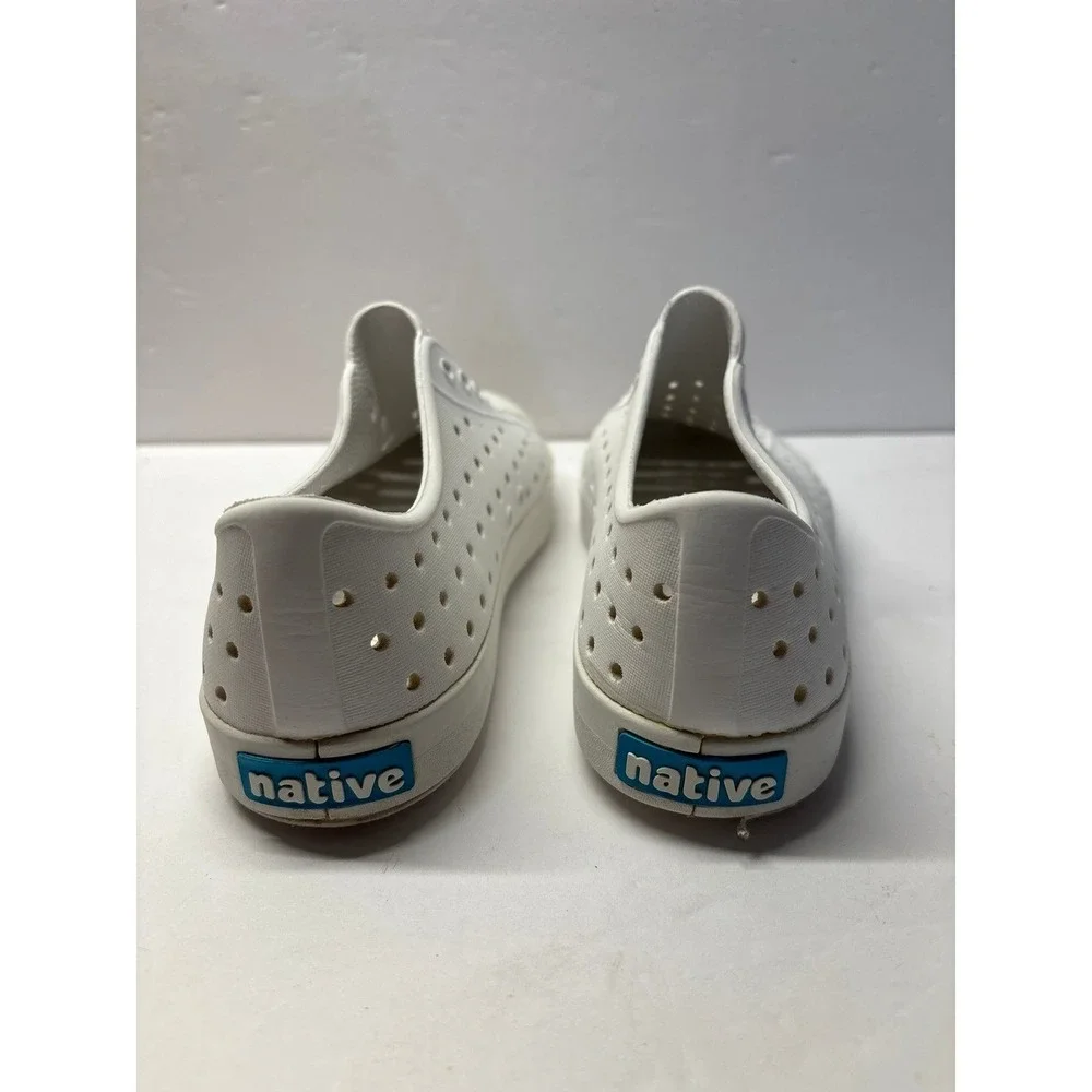 Native White Shoes (Sz. J2)